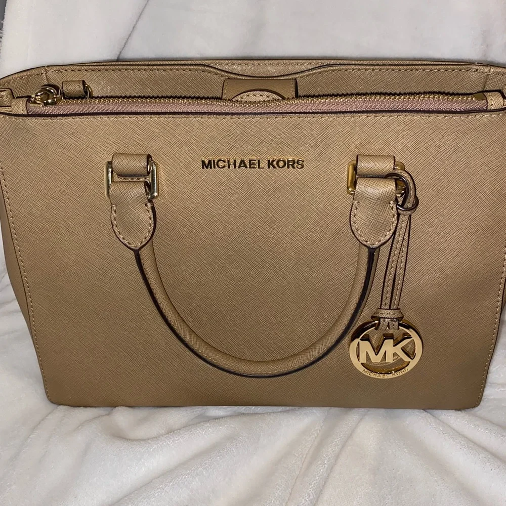 Michael Kors Satchel bag